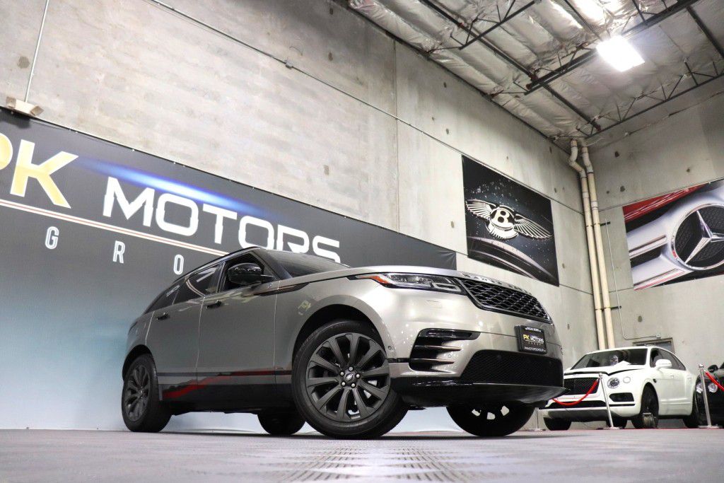 Photo 68 of this LAND ROVER RANGE ROVER VEL