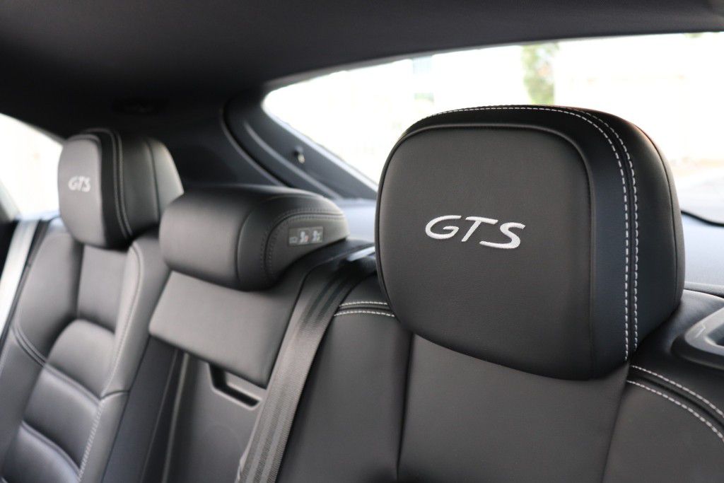 Photo 65 of this PORSCHE MACAN GTS