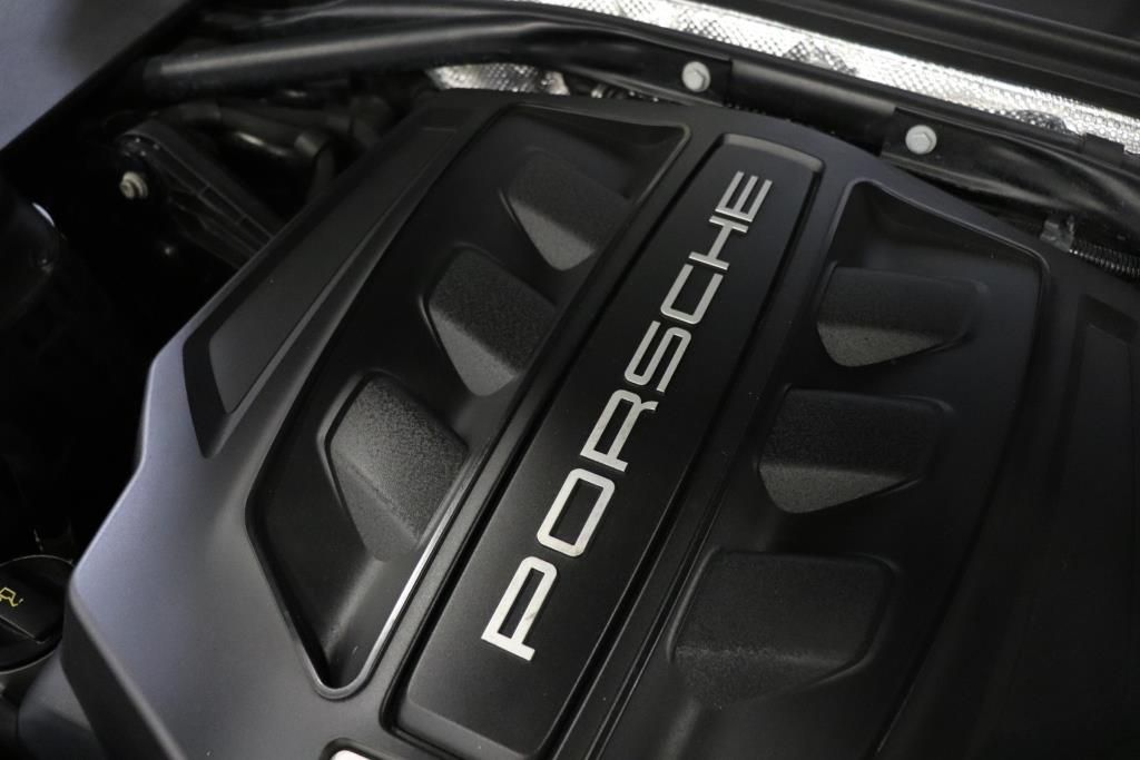 Photo 83 of this PORSCHE MACAN GTS