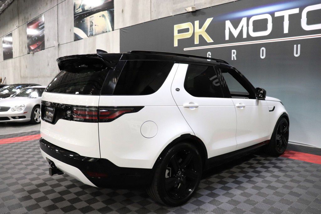 Photo 10 of this LAND ROVER DISCOVERY
