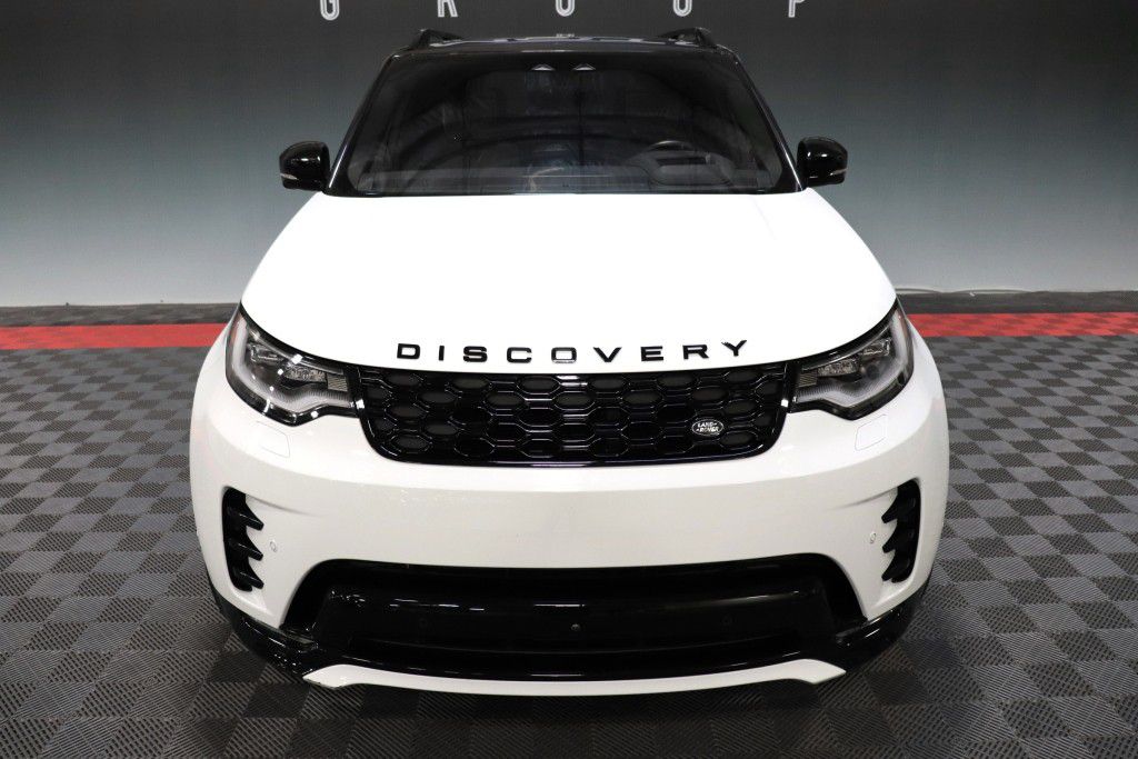 Photo 13 of this LAND ROVER DISCOVERY