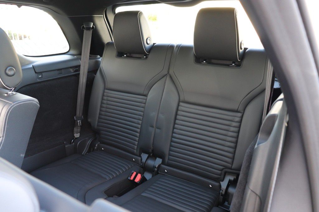 Photo 25 of this LAND ROVER DISCOVERY