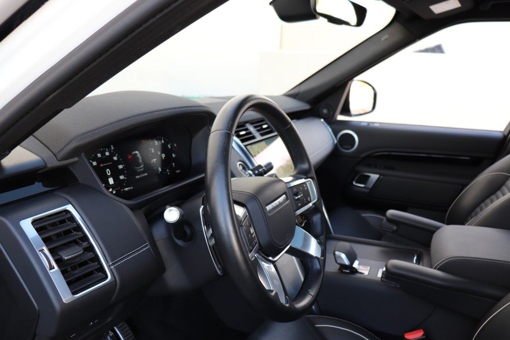 Photo 53 of this LAND ROVER DISCOVERY