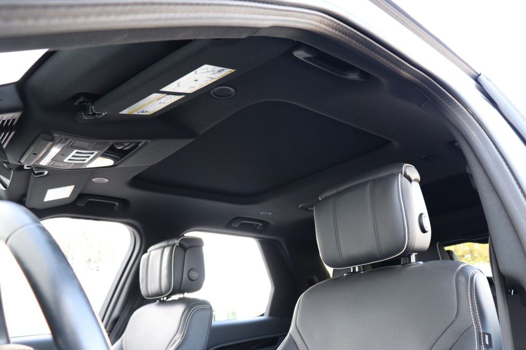 Photo 67 of this LAND ROVER DISCOVERY