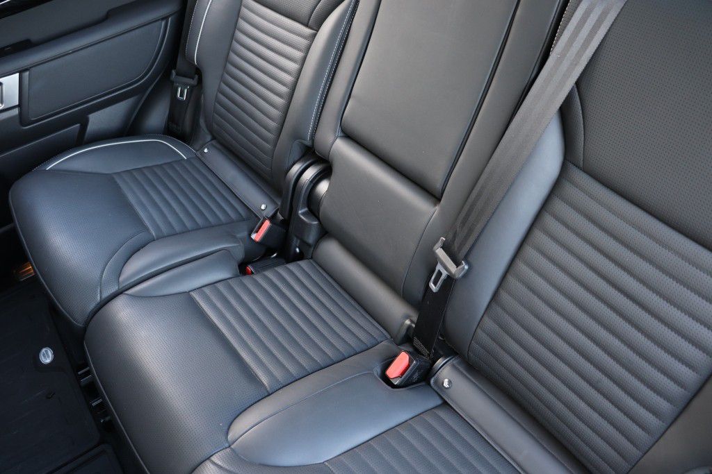 Photo 69 of this LAND ROVER DISCOVERY