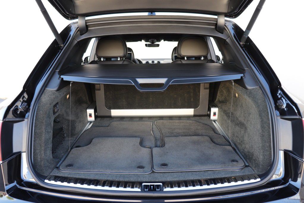 Photo 27 of this BENTLEY BENTAYGA FIRST