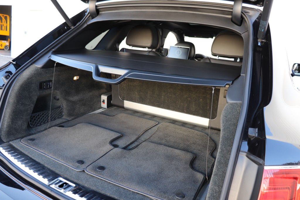 Photo 29 of this BENTLEY BENTAYGA FIRST