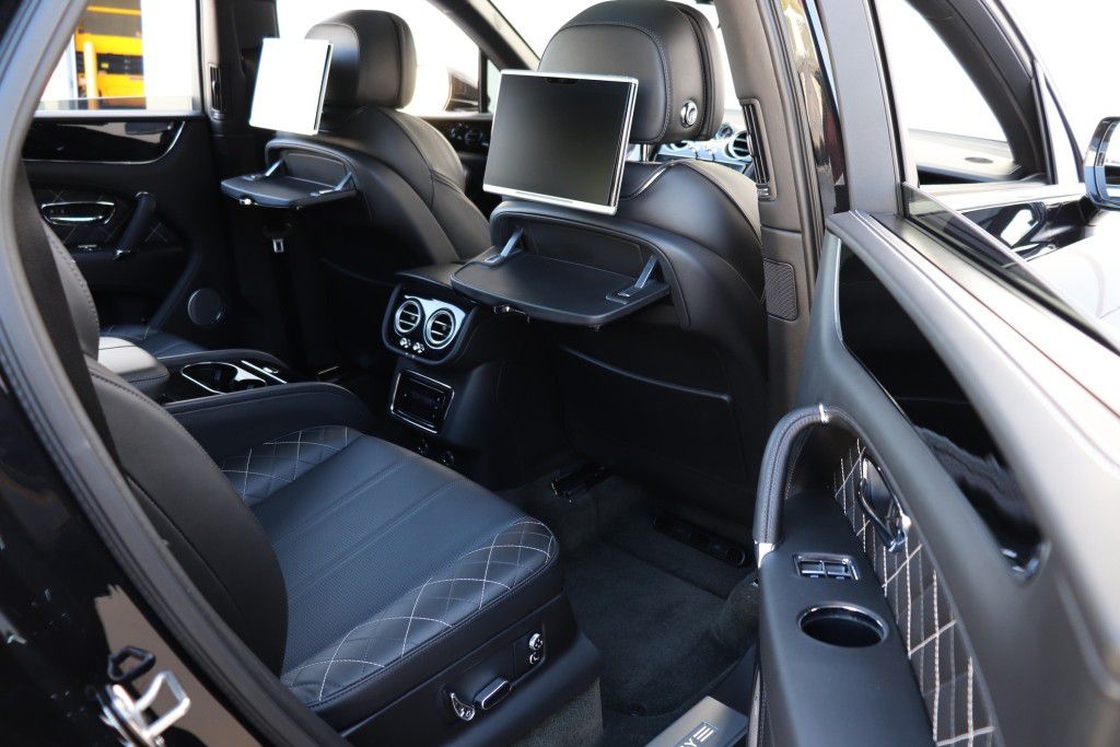 Photo 31 of this BENTLEY BENTAYGA FIRST