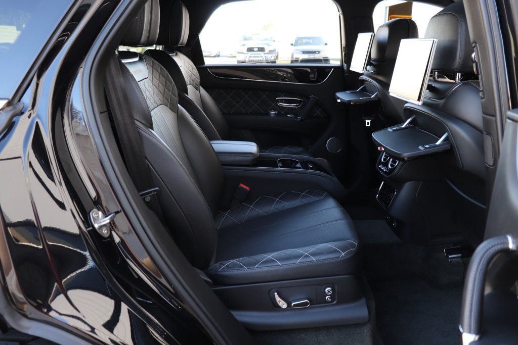 Photo 32 of this BENTLEY BENTAYGA FIRST