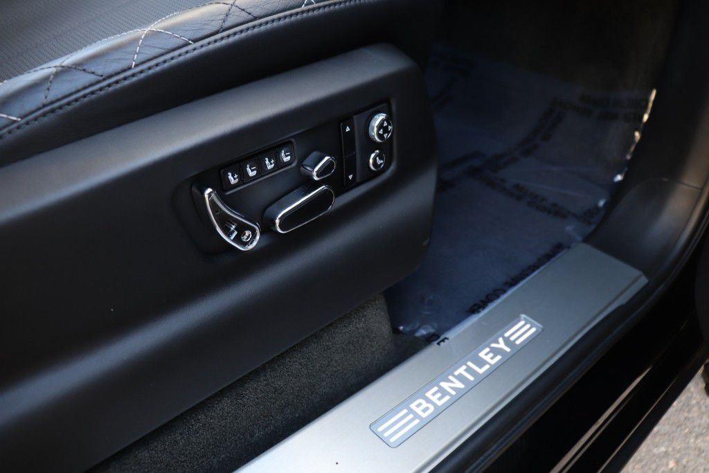 Photo 35 of this BENTLEY BENTAYGA FIRST