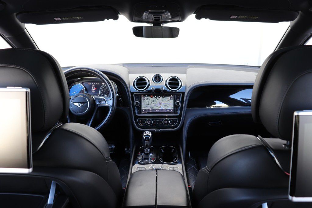Photo 38 of this BENTLEY BENTAYGA FIRST