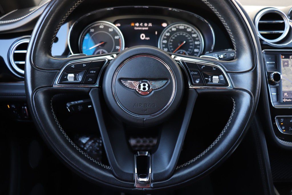 Photo 45 of this BENTLEY BENTAYGA FIRST