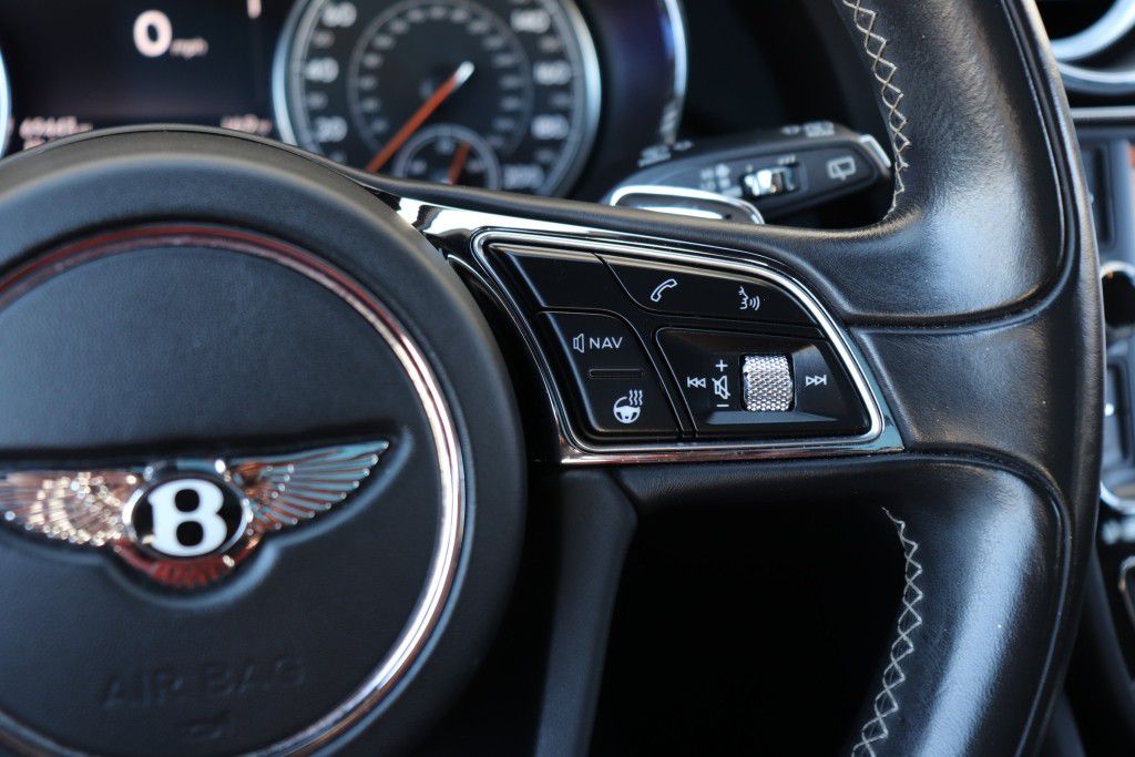 Photo 46 of this BENTLEY BENTAYGA FIRST