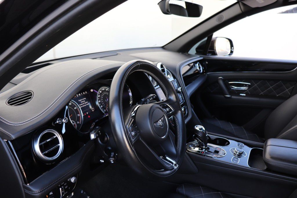Photo 53 of this BENTLEY BENTAYGA FIRST