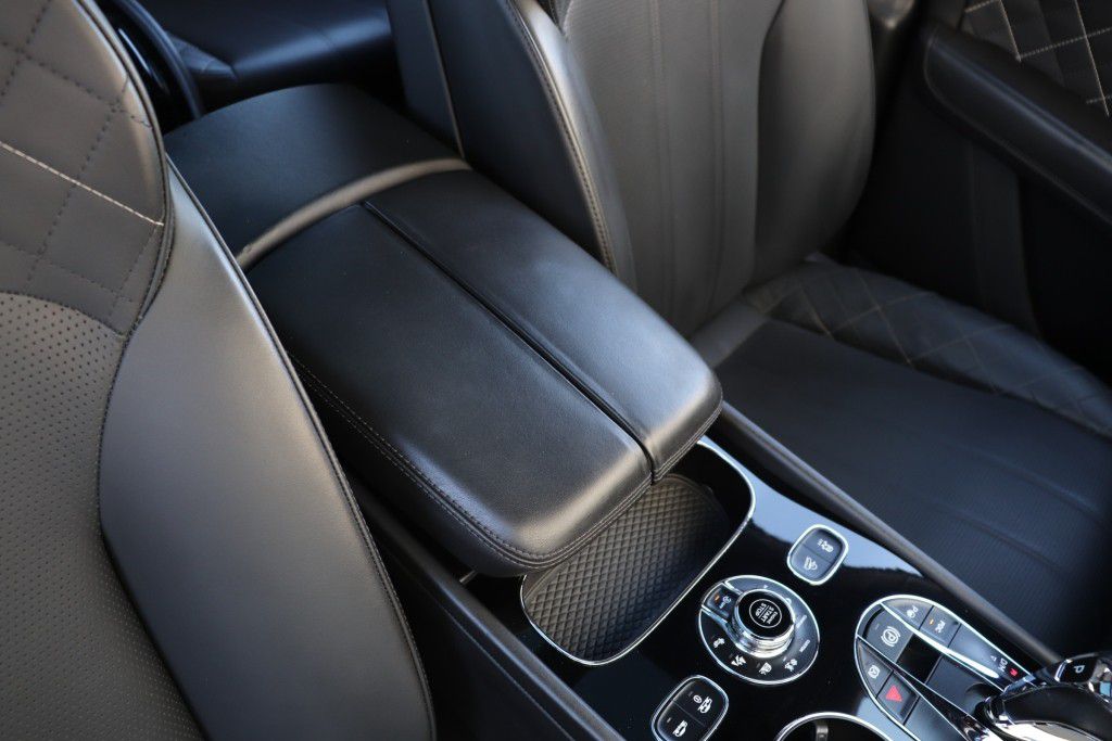 Photo 56 of this BENTLEY BENTAYGA FIRST