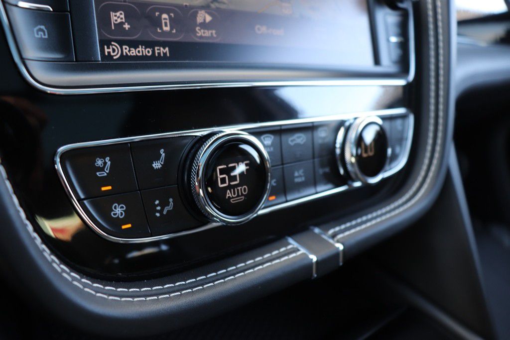 Photo 60 of this BENTLEY BENTAYGA FIRST