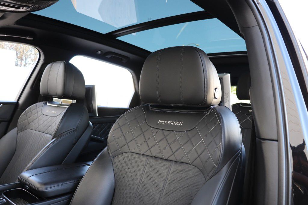 Photo 66 of this BENTLEY BENTAYGA FIRST
