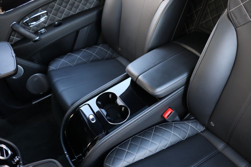 Photo 70 of this BENTLEY BENTAYGA FIRST
