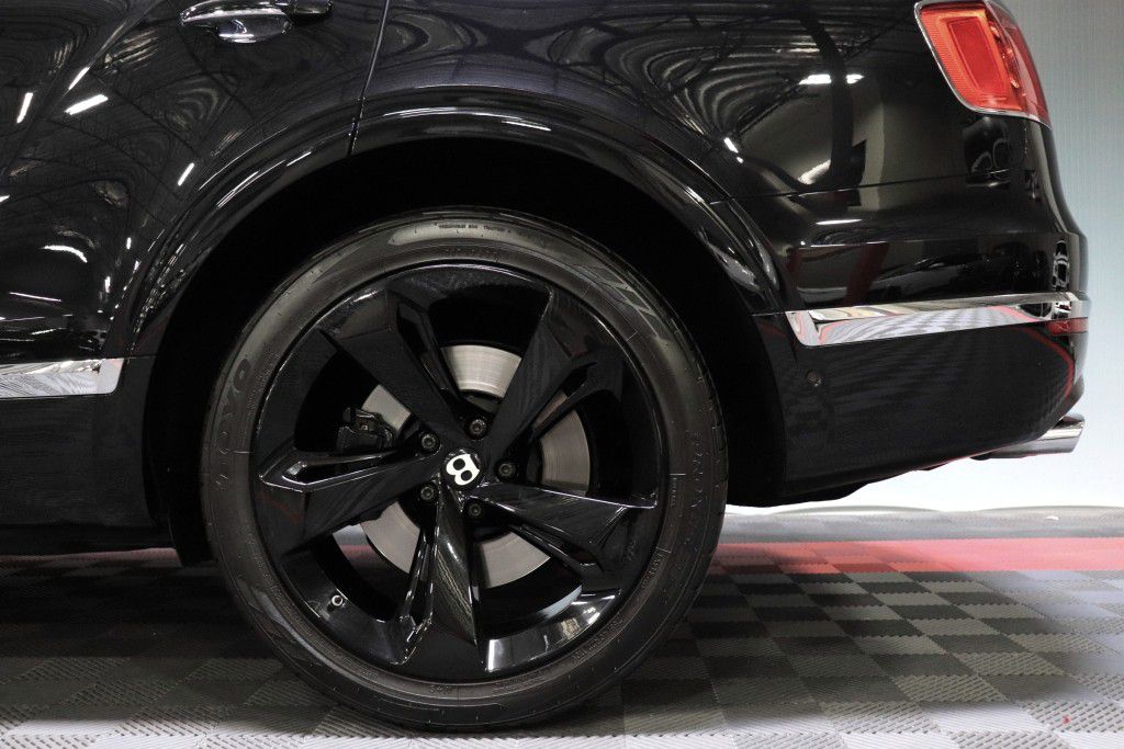 Photo 86 of this BENTLEY BENTAYGA FIRST
