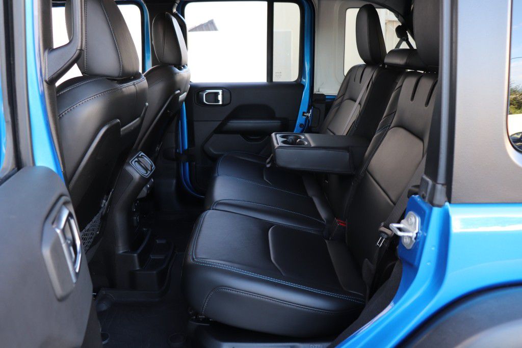 Photo 22 of this JEEP WRANGLER RUBICO