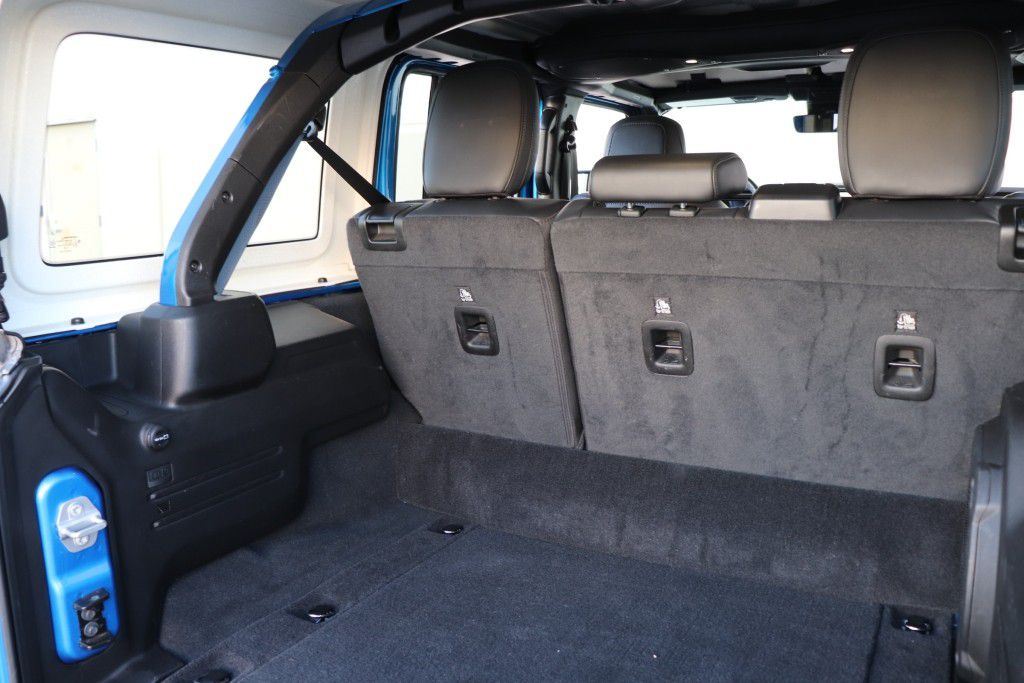 Photo 29 of this JEEP WRANGLER RUBICO