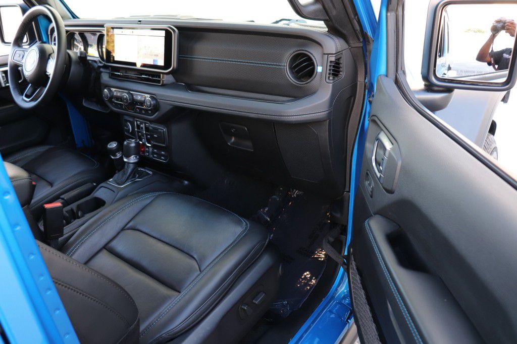 Photo 34 of this JEEP WRANGLER RUBICO