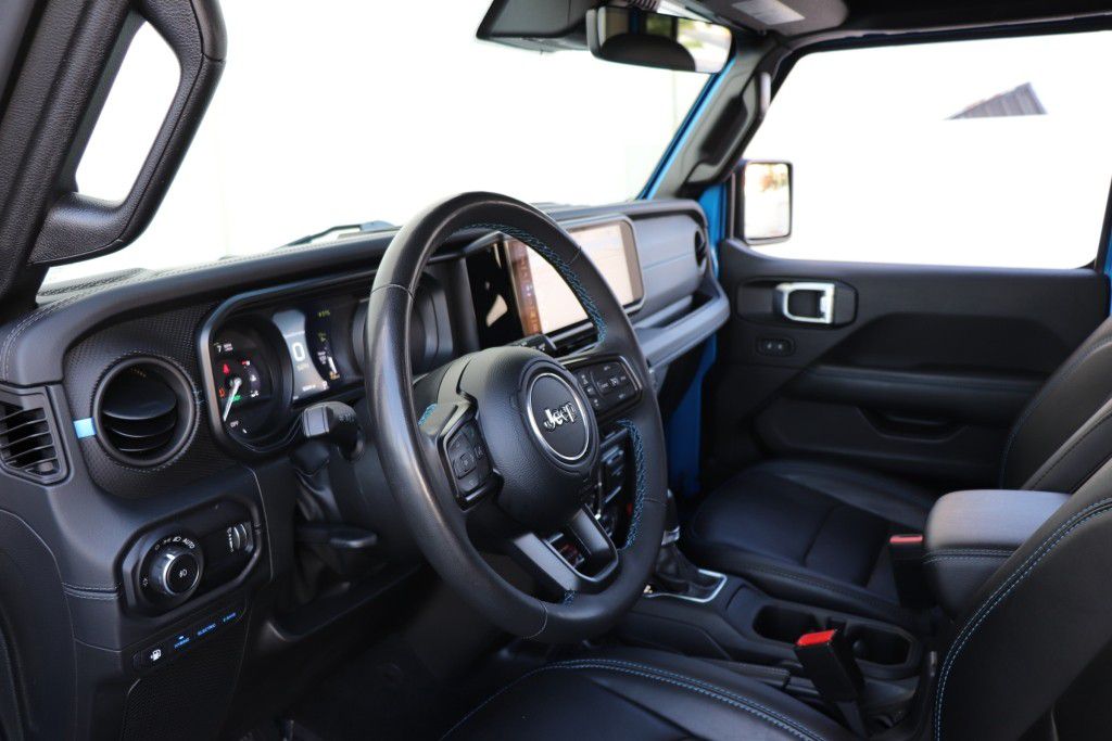Photo 48 of this JEEP WRANGLER RUBICO