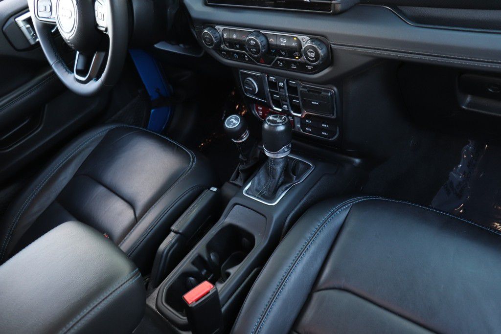 Photo 54 of this JEEP WRANGLER RUBICO
