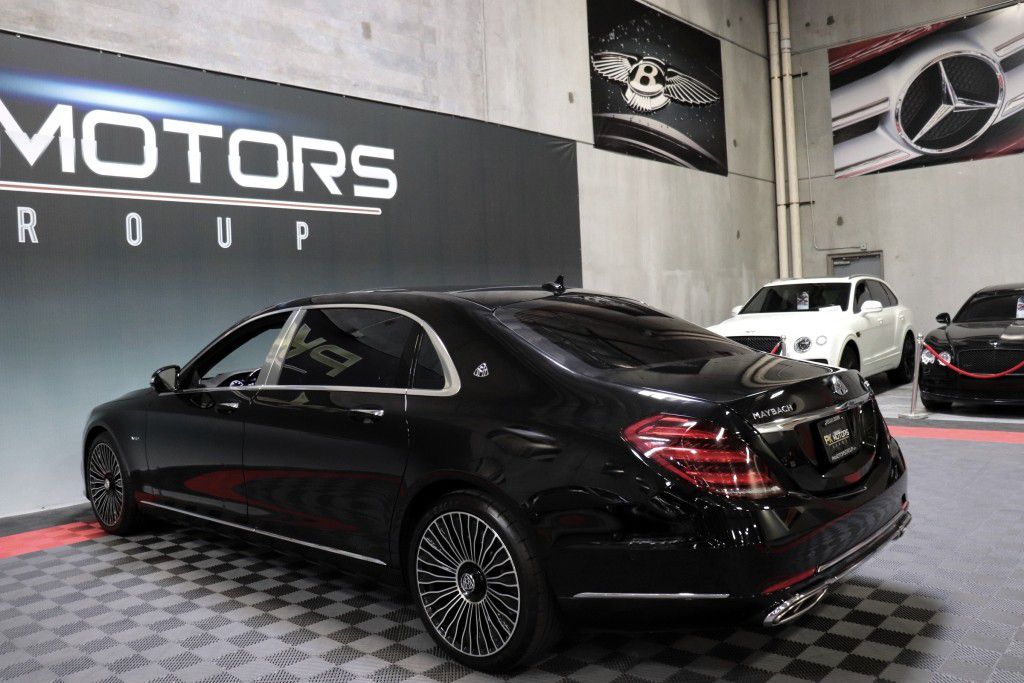 Photo 5 of this MERCEDES-BENZ MAYBACH S650