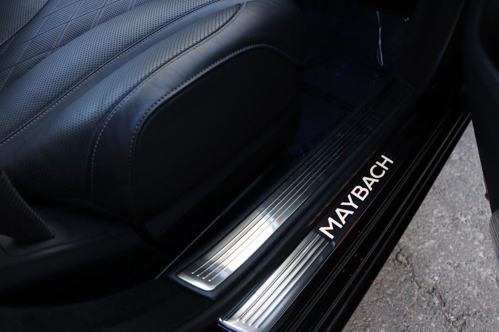 Photo 33 of this MERCEDES-BENZ MAYBACH S650