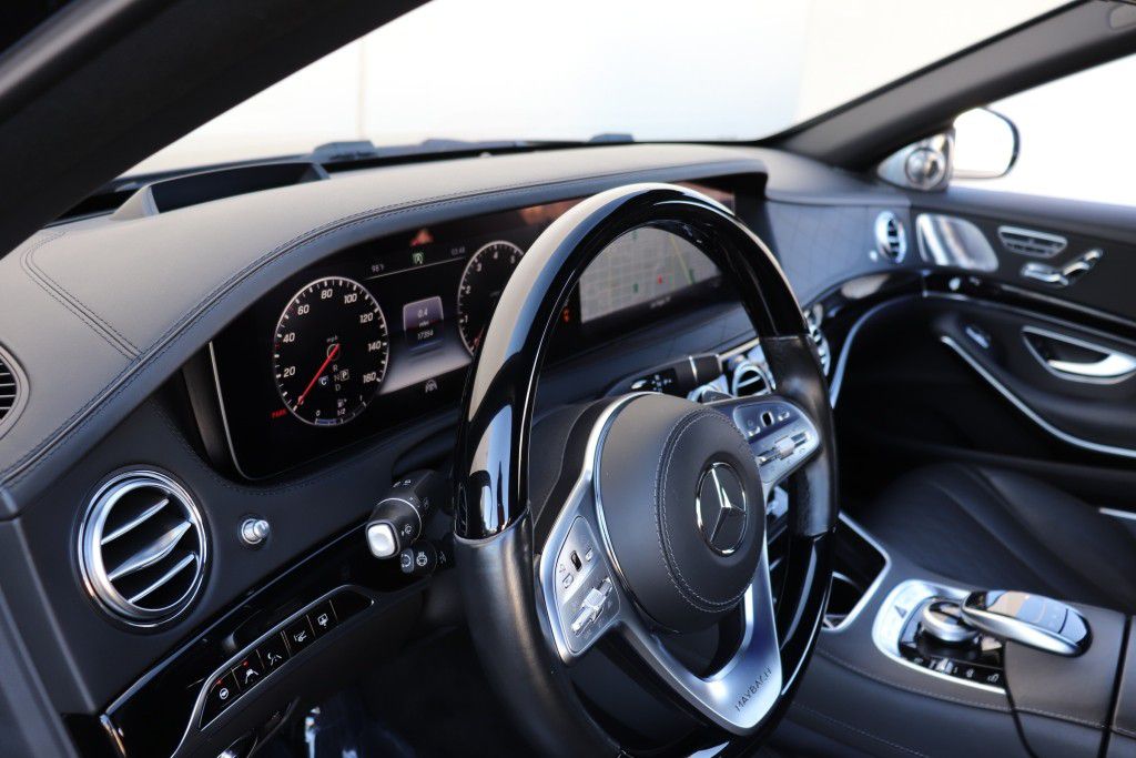 Photo 52 of this MERCEDES-BENZ MAYBACH S650