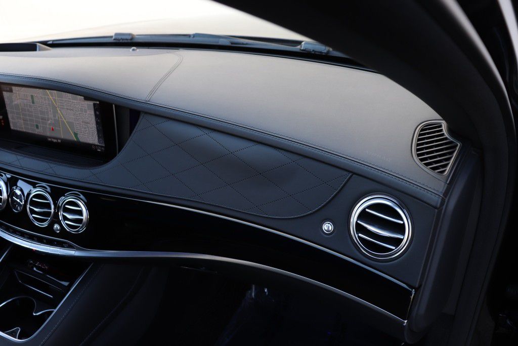 Photo 53 of this MERCEDES-BENZ MAYBACH S650