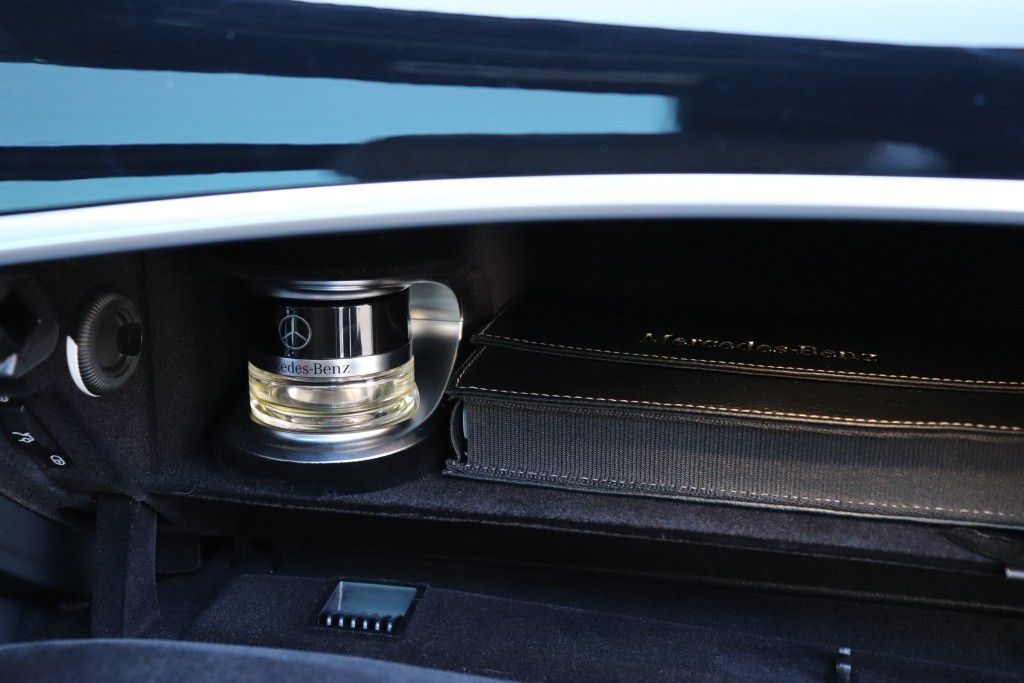 Photo 55 of this MERCEDES-BENZ MAYBACH S650