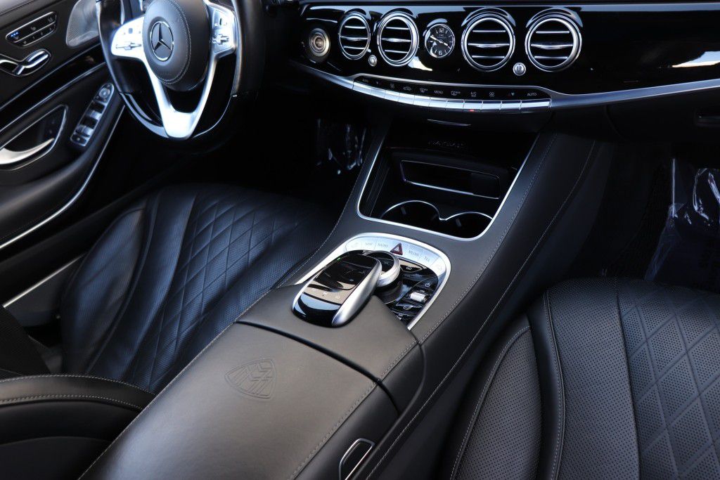 Photo 58 of this MERCEDES-BENZ MAYBACH S650