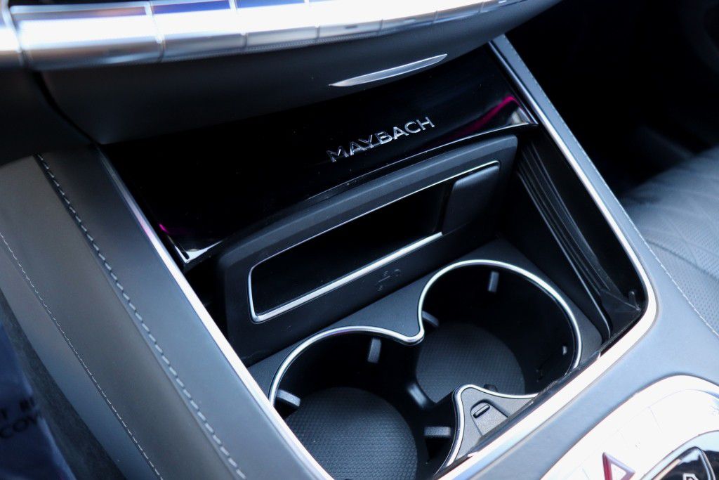 Photo 60 of this MERCEDES-BENZ MAYBACH S650