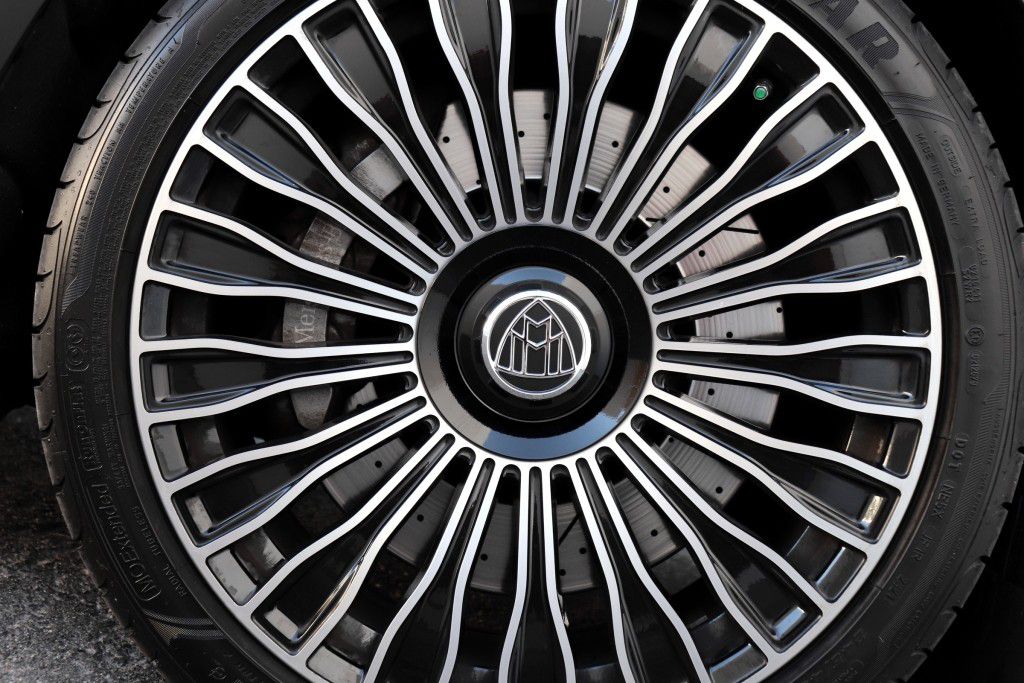 Photo 95 of this MERCEDES-BENZ MAYBACH S650
