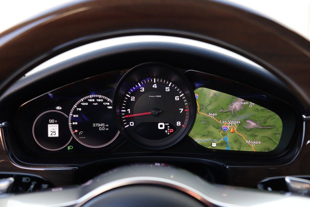 Photo 44 of this PORSCHE PANAMERA