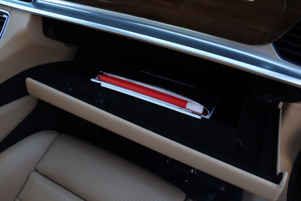 Photo 54 of this PORSCHE PANAMERA