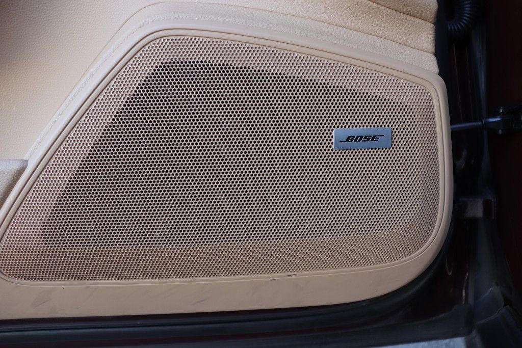 Photo 59 of this PORSCHE PANAMERA