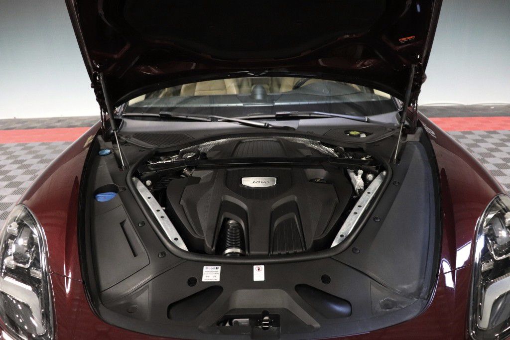 Photo 87 of this PORSCHE PANAMERA