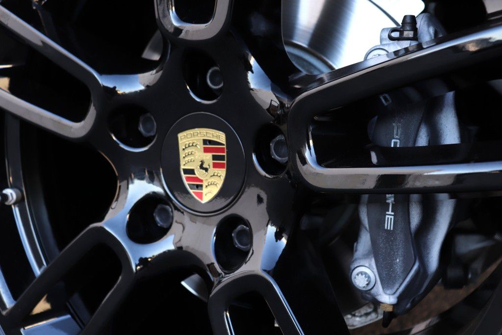 Photo 91 of this PORSCHE PANAMERA