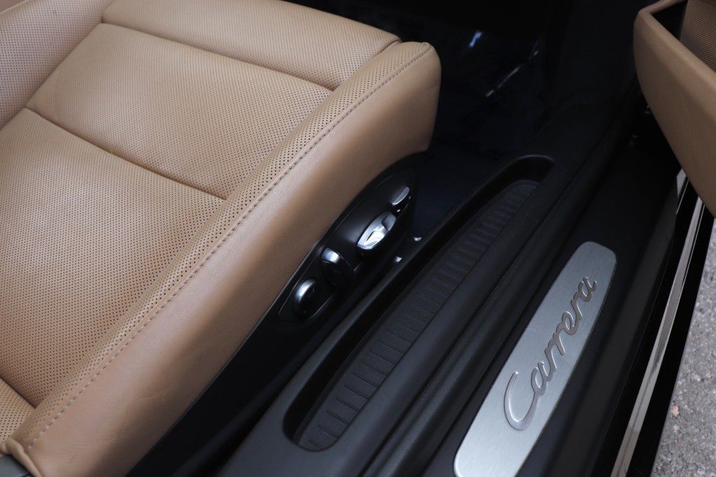 Photo 31 of this PORSCHE 911 CARRERA
