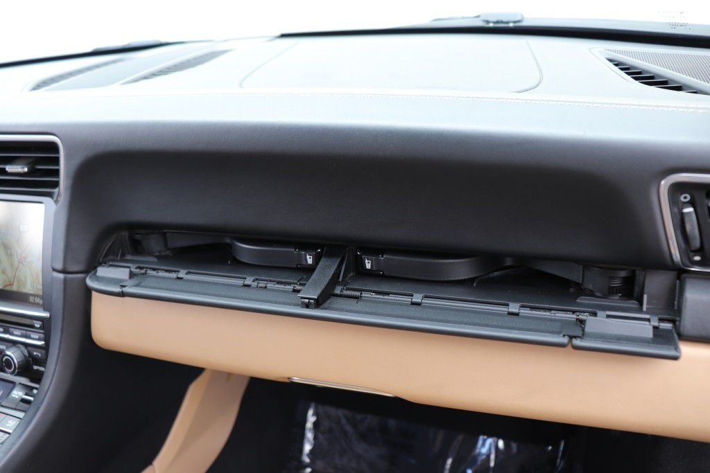 Photo 56 of this PORSCHE 911 CARRERA