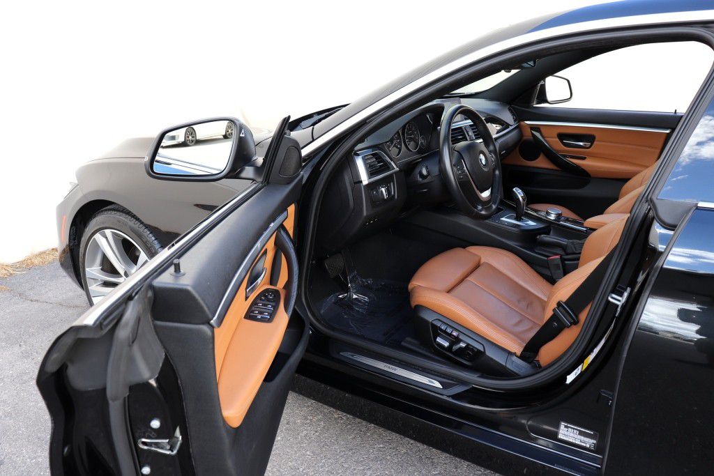 Photo 2 of this BMW 430I GRAN COUPE