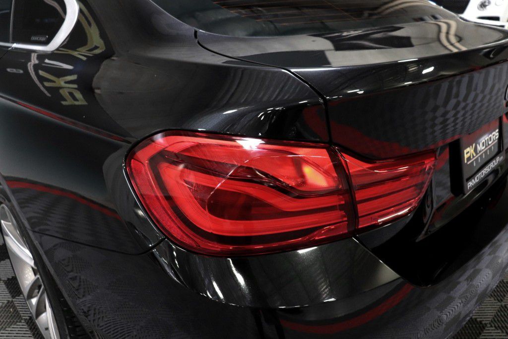 Photo 5 of this BMW 430I GRAN COUPE