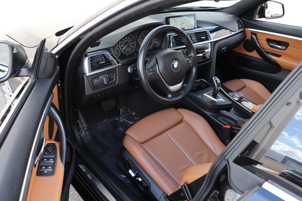 Photo 15 of this BMW 430I GRAN COUPE