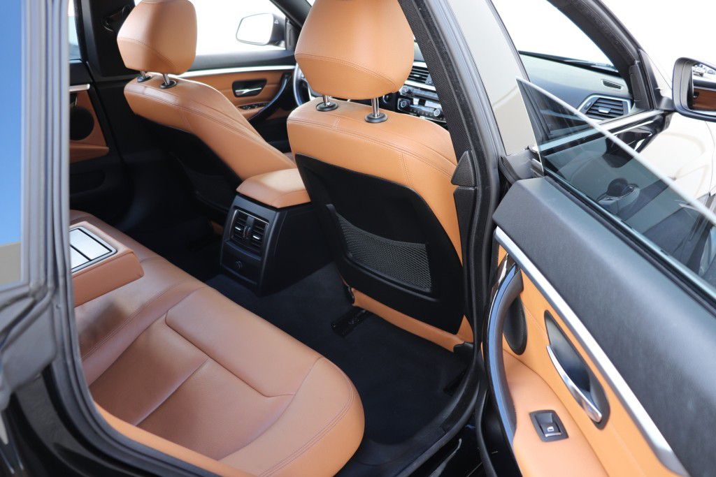 Photo 27 of this BMW 430I GRAN COUPE