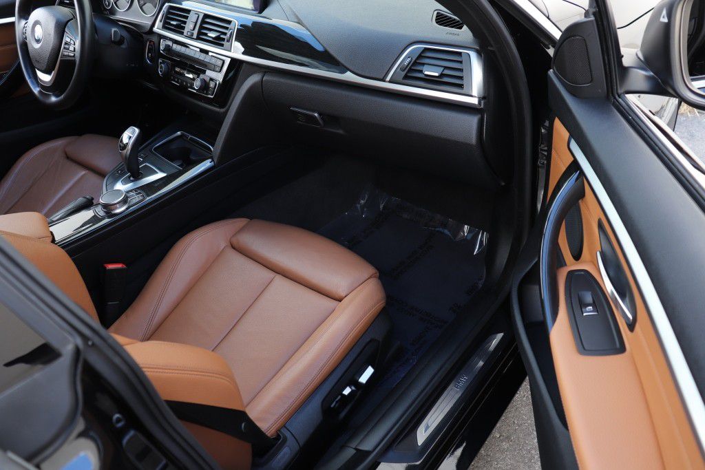 Photo 30 of this BMW 430I GRAN COUPE