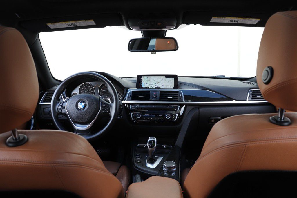 Photo 34 of this BMW 430I GRAN COUPE