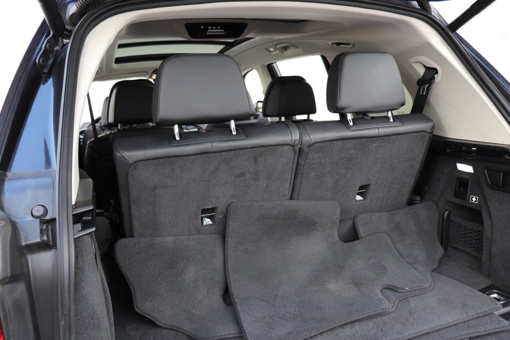 Photo 25 of this BMW X7 XDRIVE40I